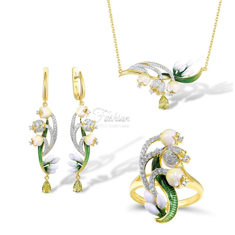Seven Blooms Jewelry Set Yellow Gold Flower