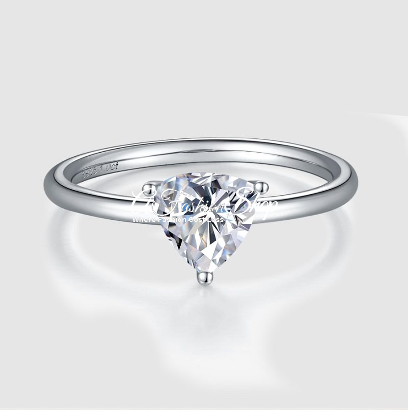 Valentine Moissanite Diamond Ring Triangular Cut
