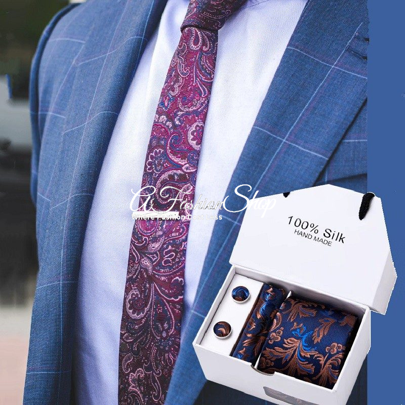 Classic Paisley Necktie For Modern Gentlemen