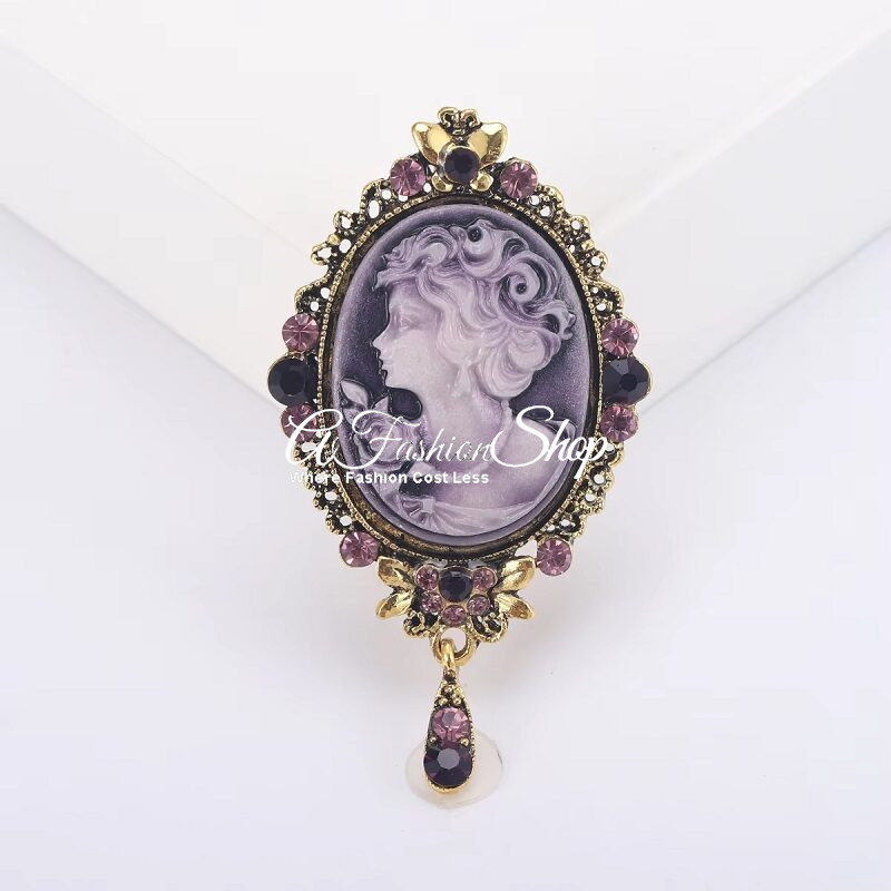 Women’s Vintage Queen Brooch Round Pin -Anna