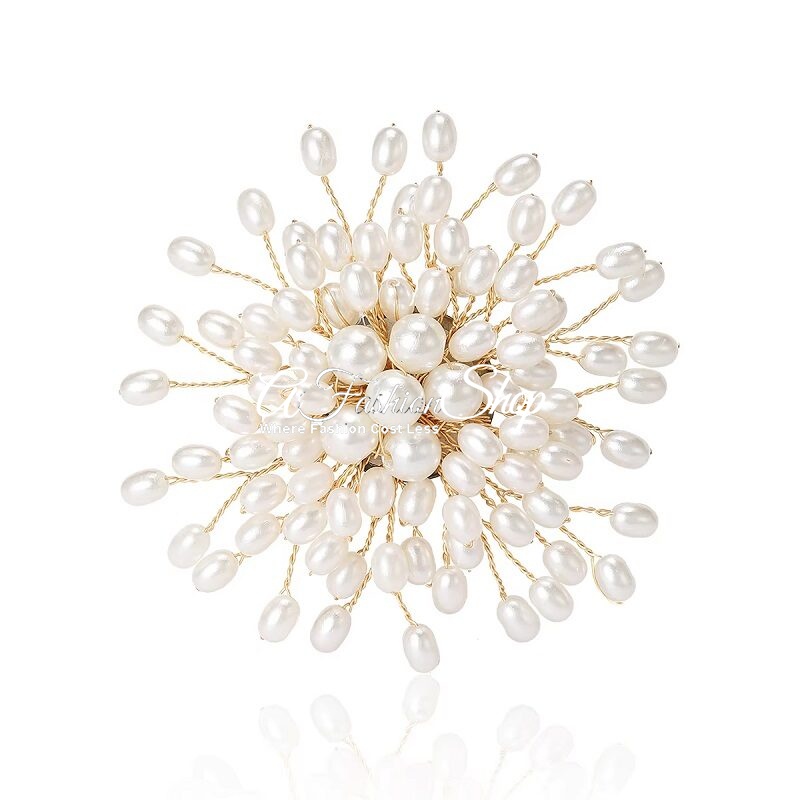 Bloom-In Style Pearl Flower Brooch