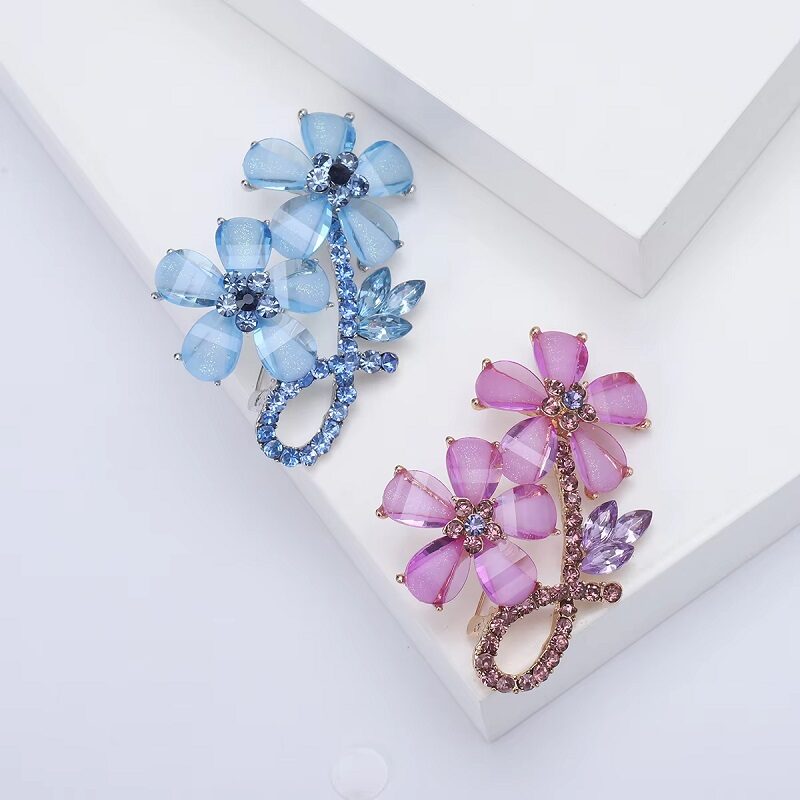 Jasmine Love Classic Flower Brooch